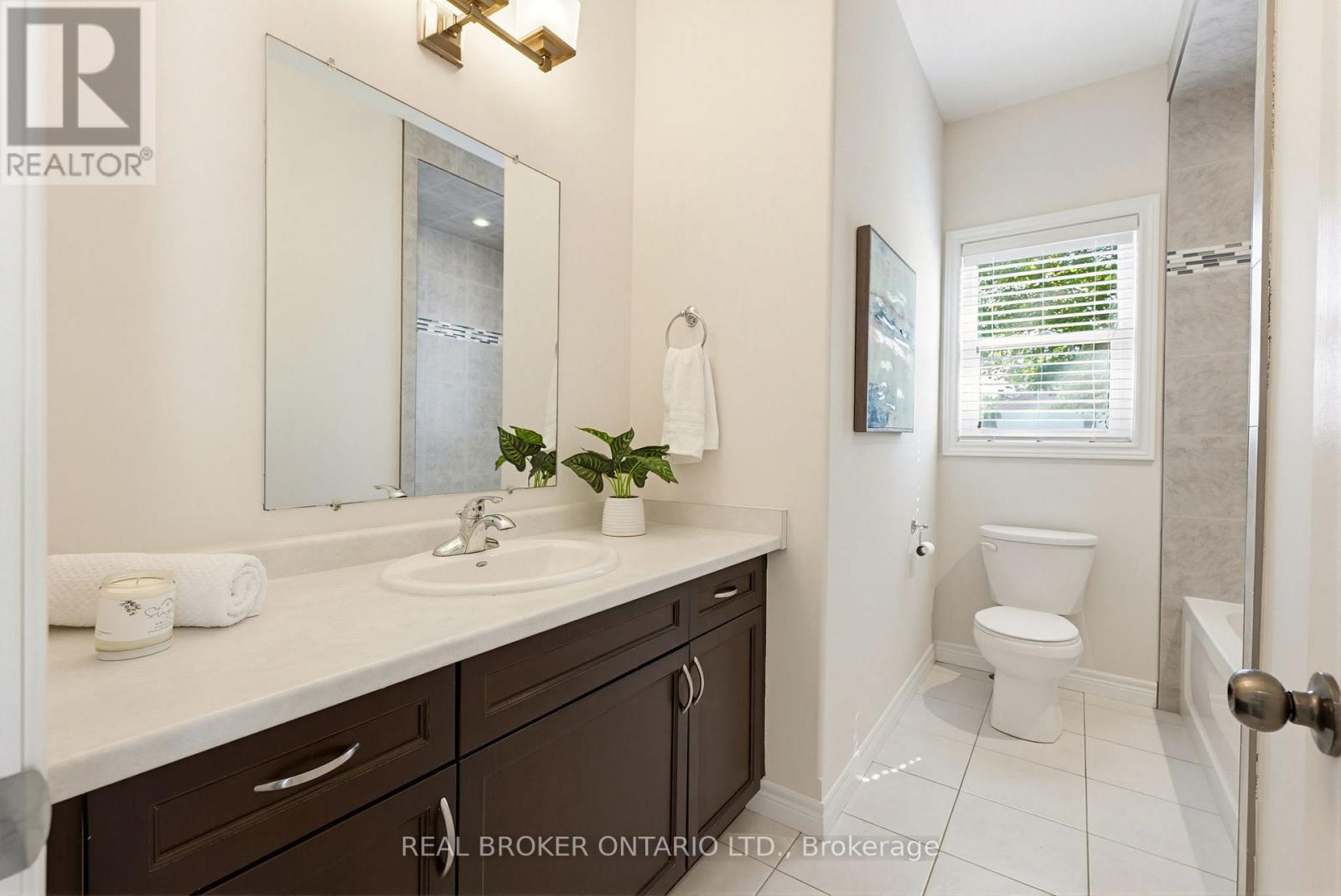 11 Cottonwood Street, Norfolk, Ontario  N0E 1Y0 - Photo 5 - X13234098