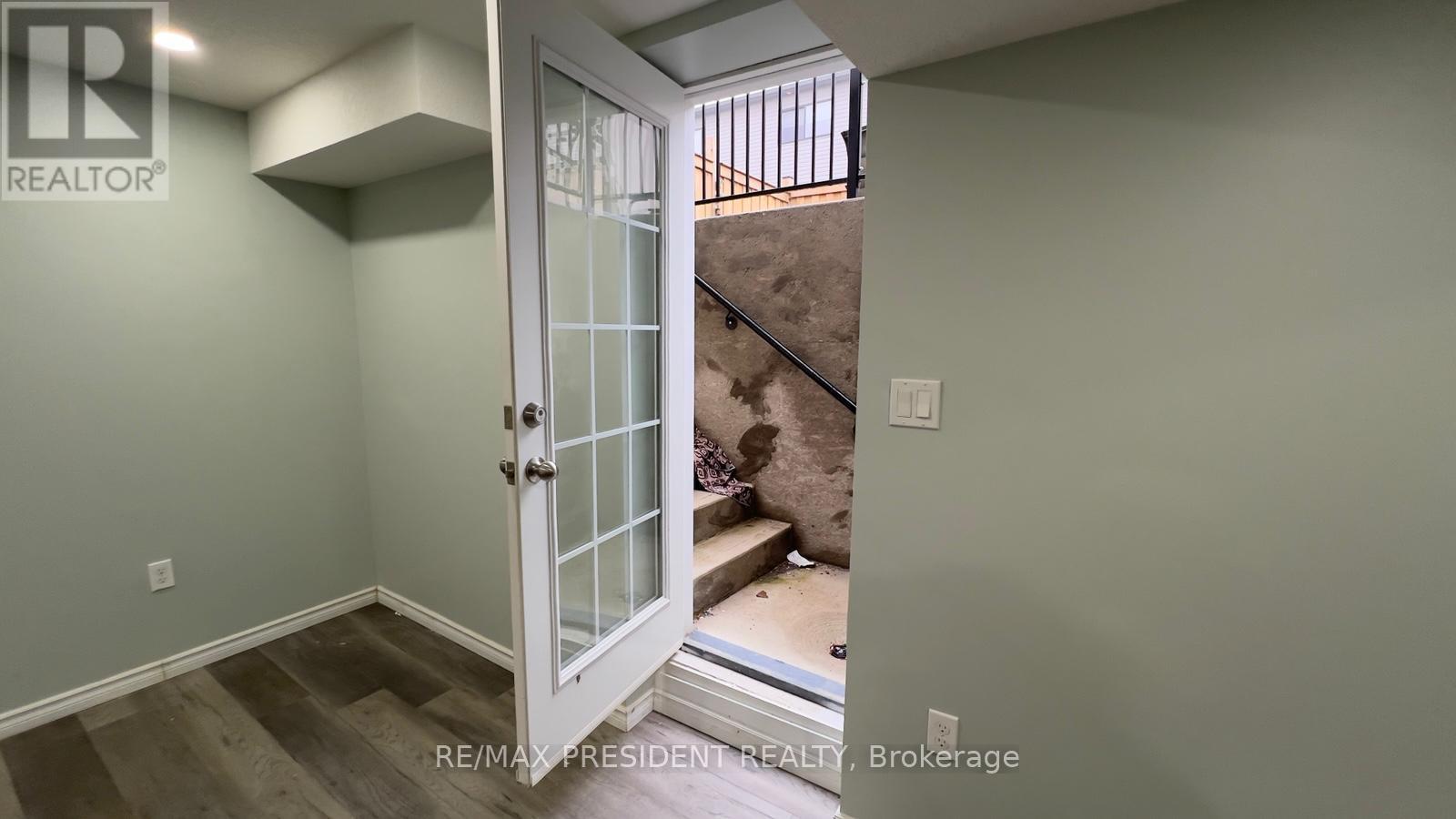Basement - 592 Florencedale Crescent, Kitchener, Ontario  N2R 0N4 - Photo 12 - X13234208
