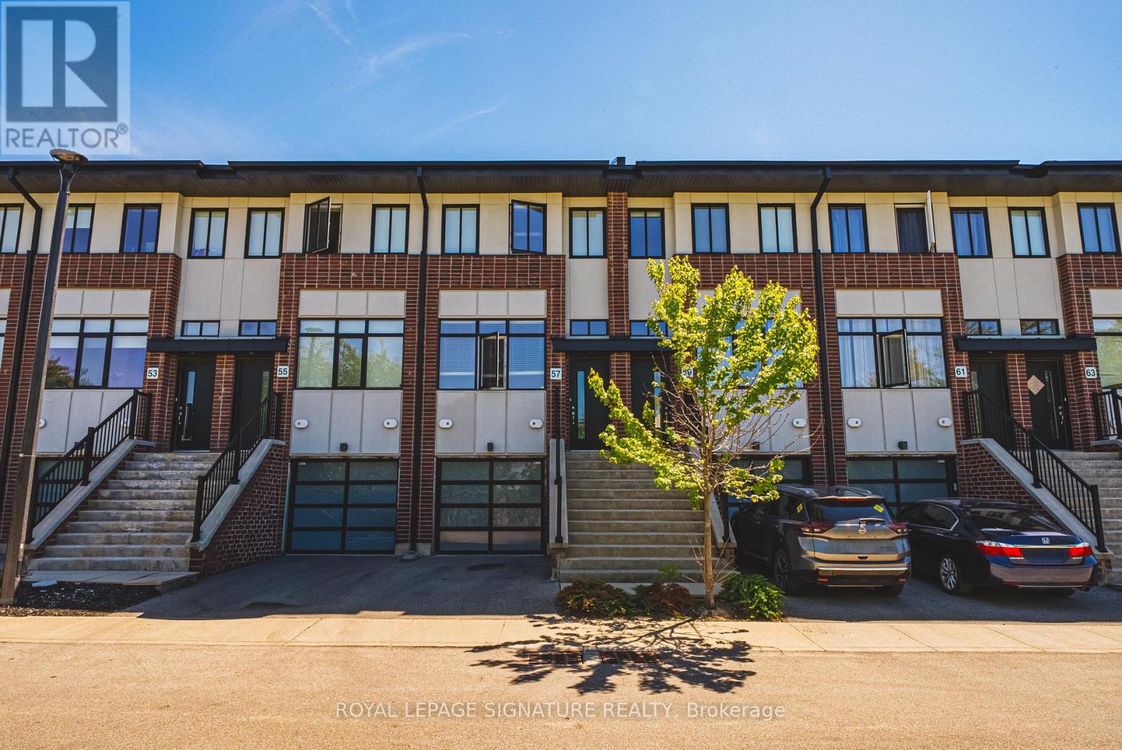 57 Markle Crescent, Hamilton, Ontario  L9G 0H4 - Photo 2 - X13234374