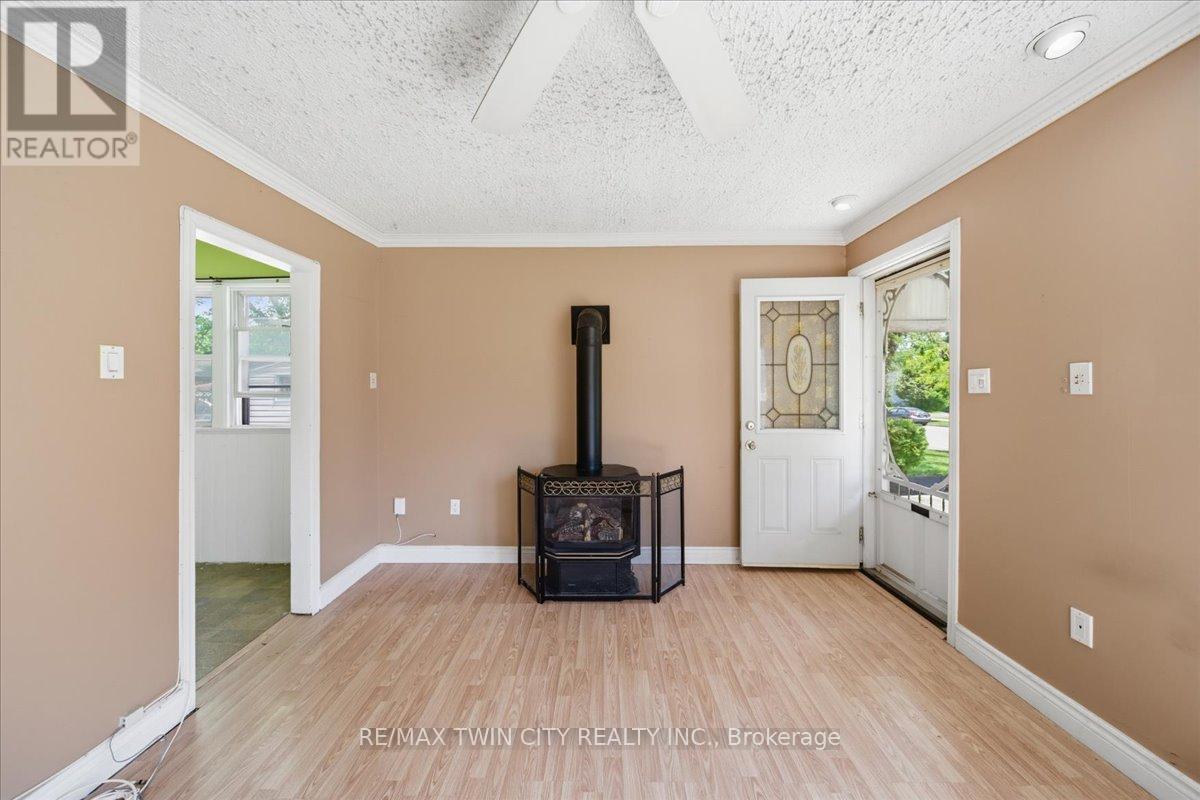 121 Wilkes Street, Brantford, Ontario  N3T 4W4 - Photo 7 - X13234450