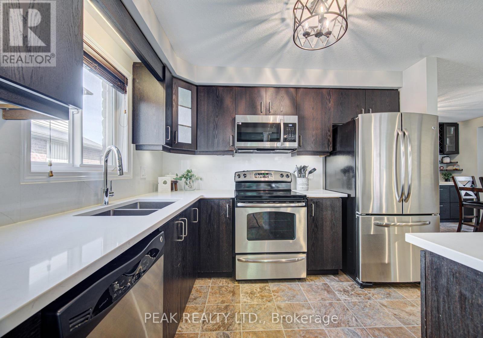 20 Walter Perry Place, Wilmot, Ontario  N3A 0B4 - Photo 7 - X13234488