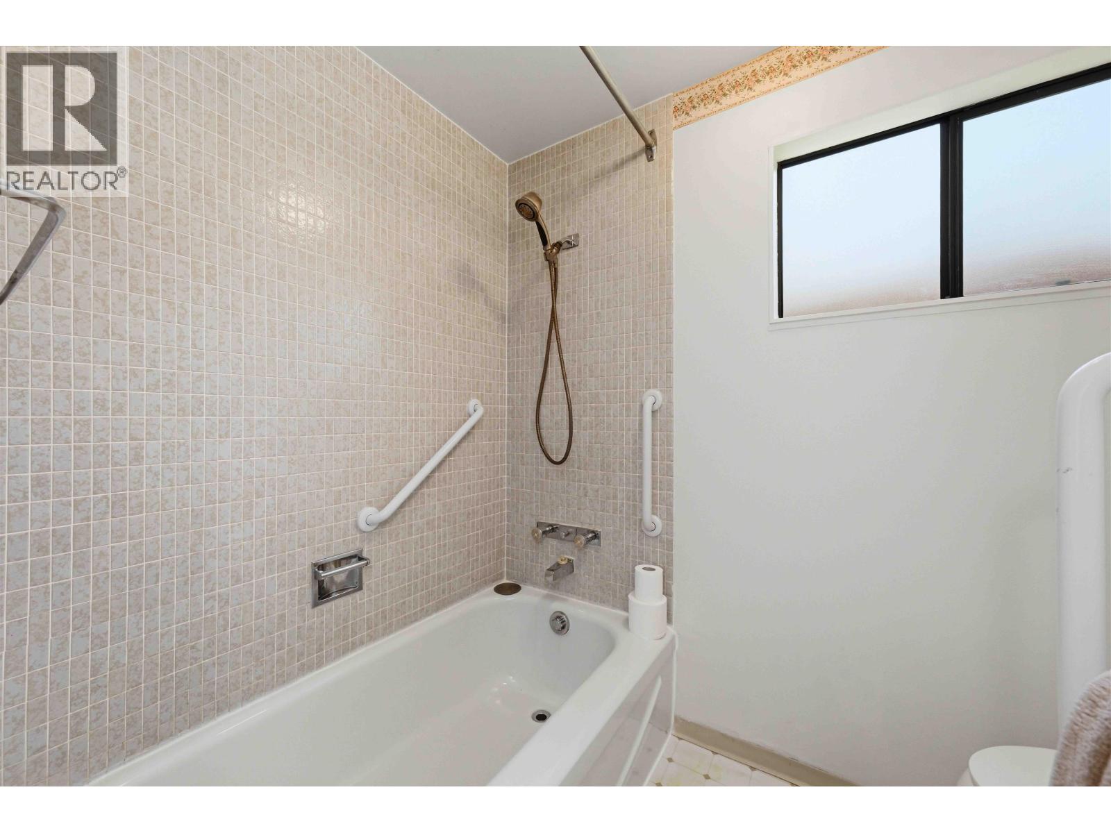 6432 Douglas Street, West Vancouver, British Columbia  V7W 2G2 - Photo 19 - R3131550