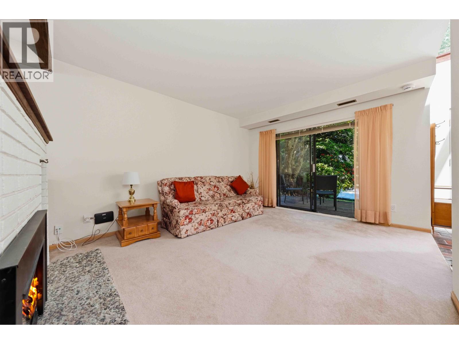 6432 Douglas Street, West Vancouver, British Columbia  V7W 2G2 - Photo 5 - R3131550