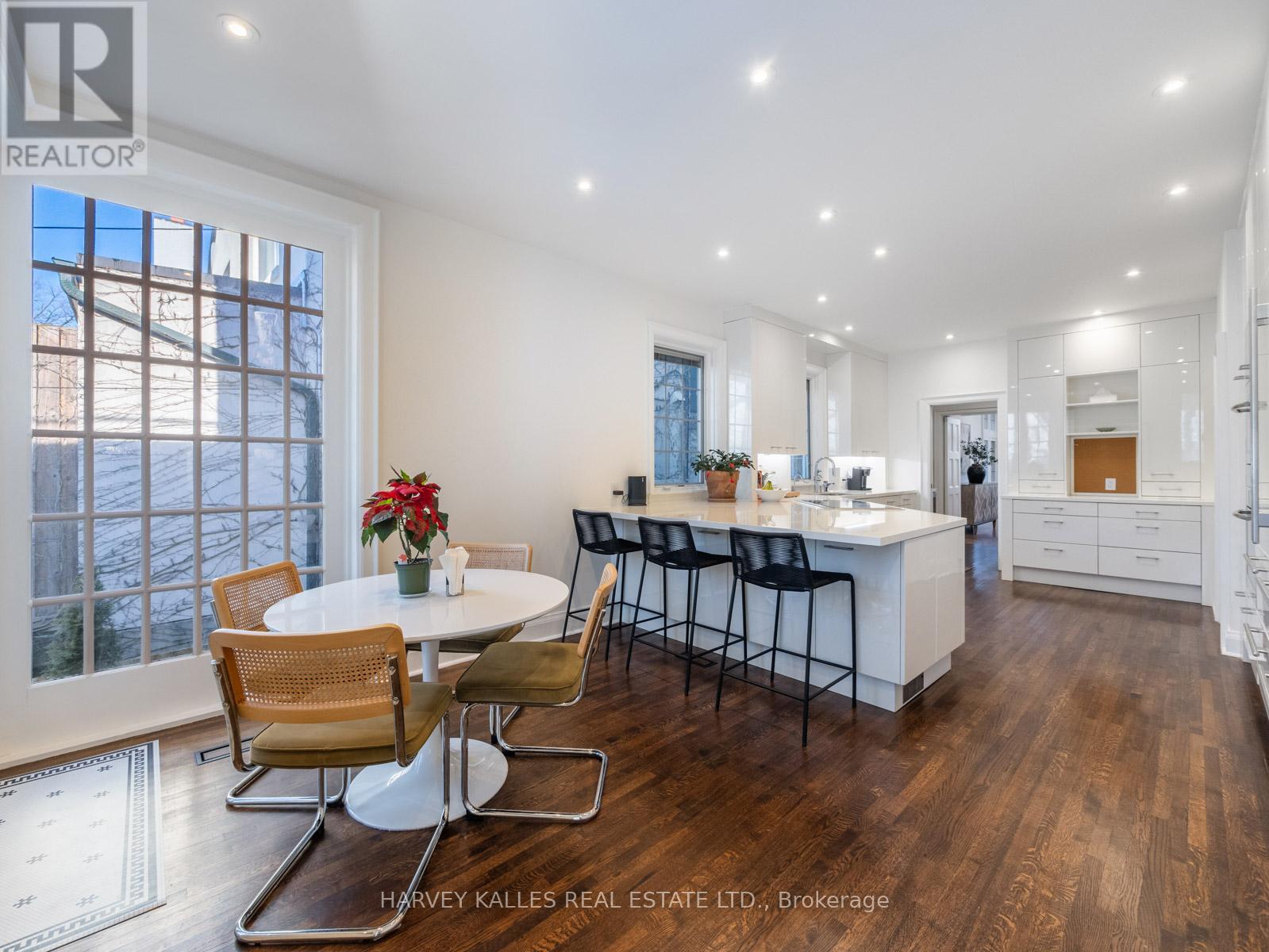 90 Old Forest Hill Road, Toronto, Ontario  M5P 2R5 - Photo 8 - C13234690