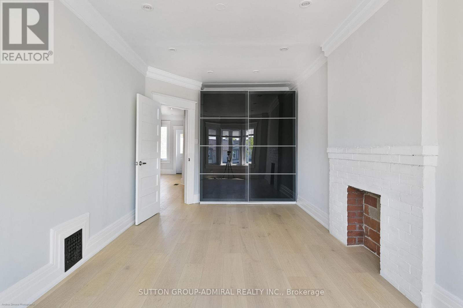 2nd & 3rd Floor - 481 Brock Avenue, Toronto, Ontario  M6H 3N8 - Photo 14 - C13234406