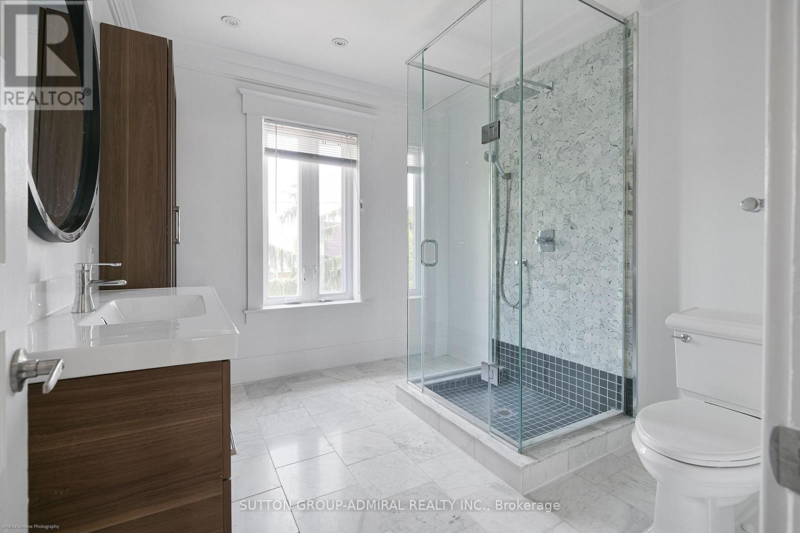 2nd & 3rd Floor - 481 Brock Avenue, Toronto, Ontario  M6H 3N8 - Photo 15 - C13234406