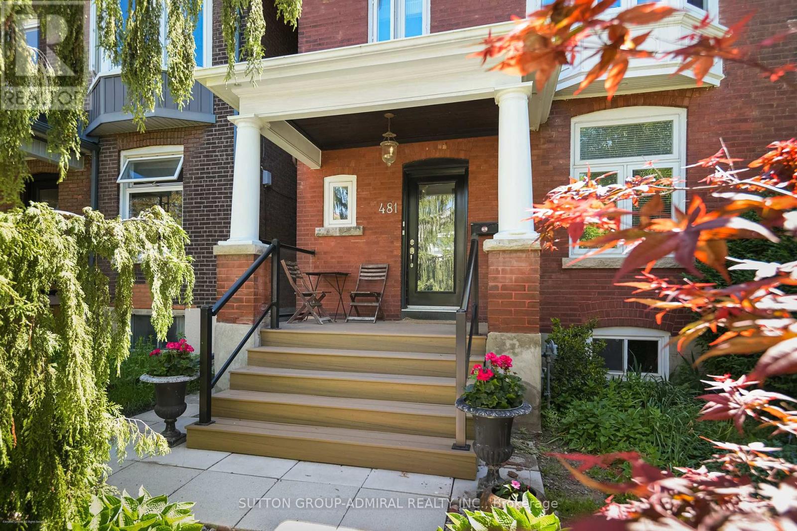 2nd & 3rd Floor - 481 Brock Avenue, Toronto, Ontario  M6H 3N8 - Photo 3 - C13234406