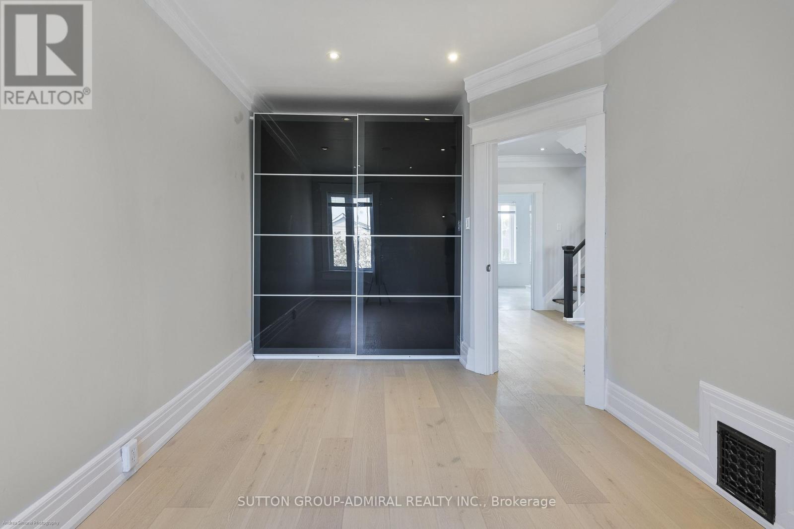 2nd & 3rd Floor - 481 Brock Avenue, Toronto, Ontario  M6H 3N8 - Photo 18 - C13234406