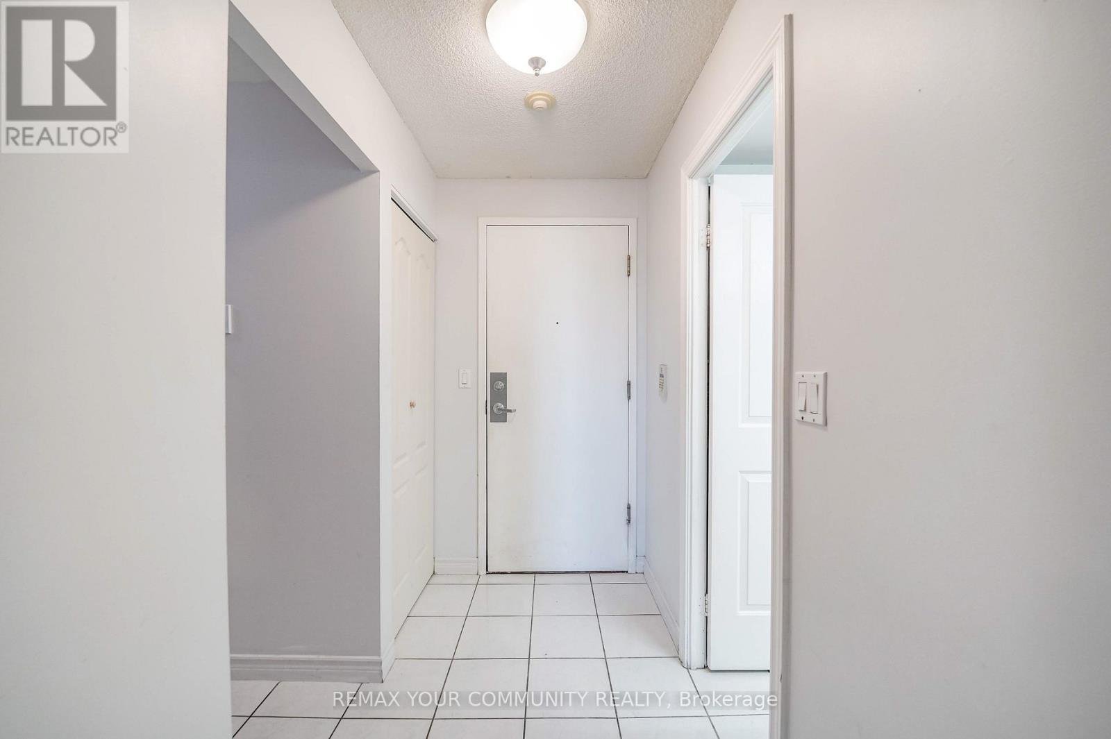 1730 - 68 Corporate Drive, Toronto, Ontario  M1H 3H3 - Photo 2 - E13234502