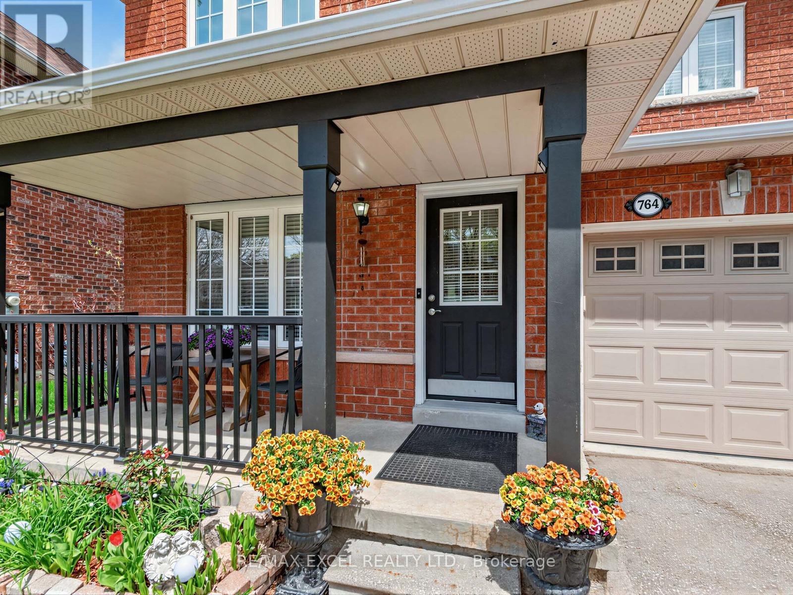 764 CRAIGHURST COURT, Pickering, Ontario