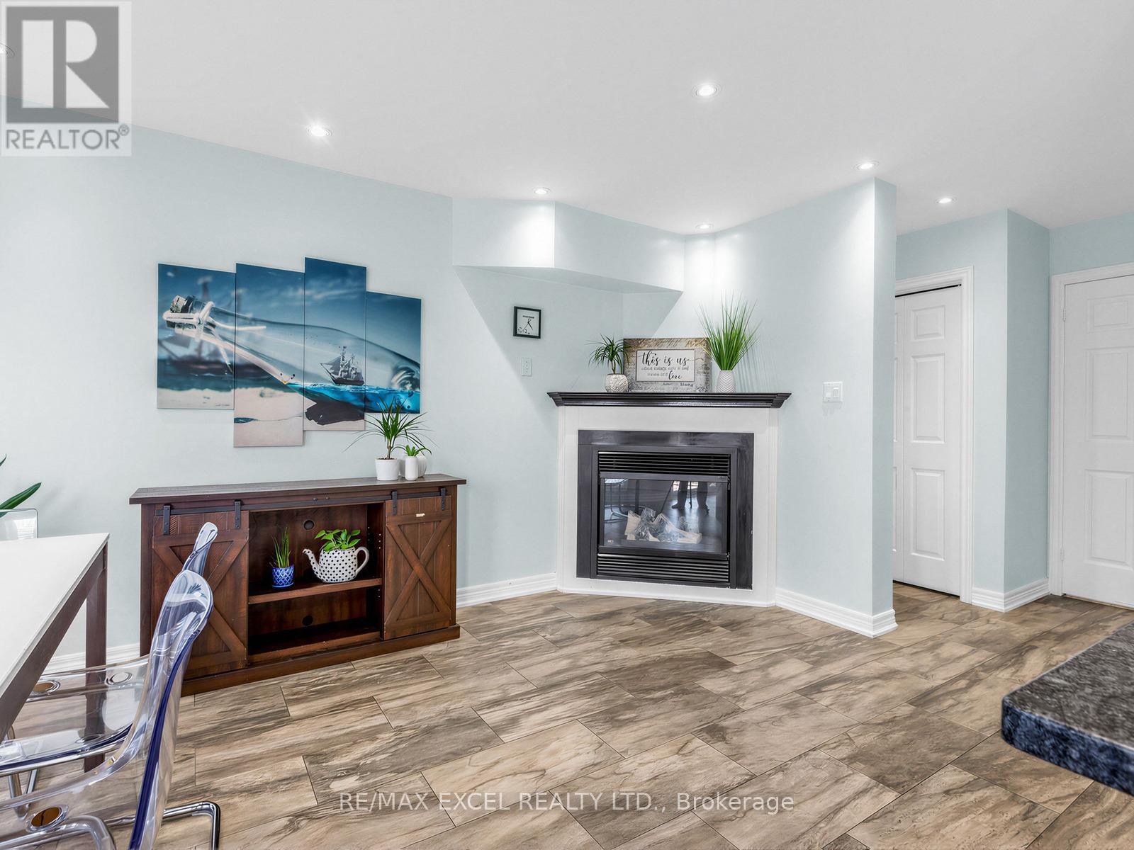 764 Craighurst Court, Pickering, Ontario  L1X 2W9 - Photo 13 - E13234548