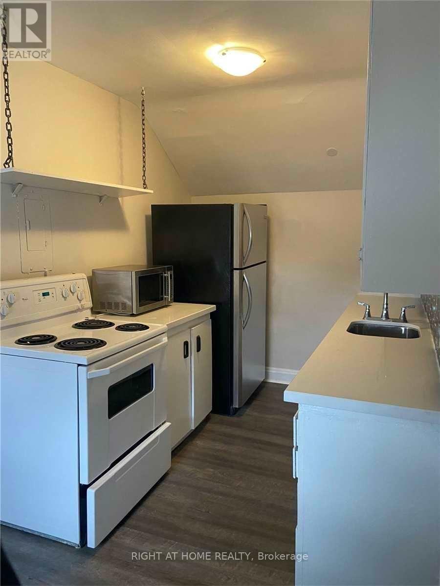 3 - 178 Adelaide Avenue E, Oshawa, Ontario  L1G 1Z4 - Photo 5 - E13234552