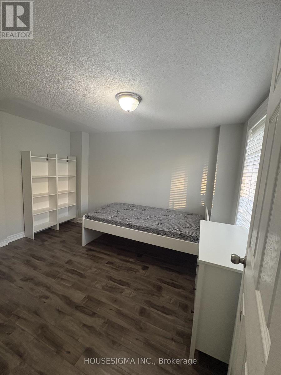 40 De Jong Street, Toronto, Ontario  M1P 0B9 - Photo 12 - E13234560