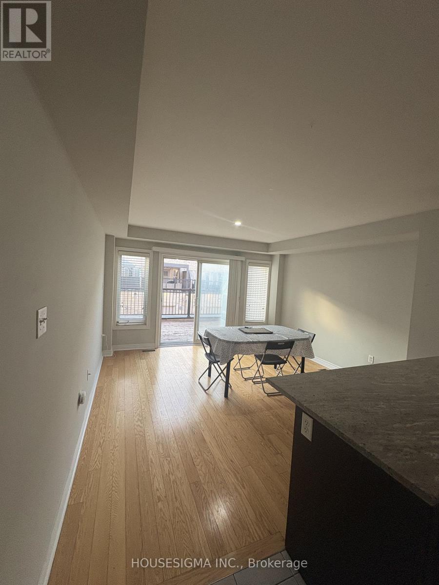 40 De Jong Street, Toronto, Ontario  M1P 0B9 - Photo 4 - E13234560