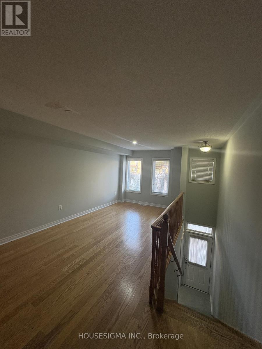 40 De Jong Street, Toronto, Ontario  M1P 0B9 - Photo 6 - E13234560