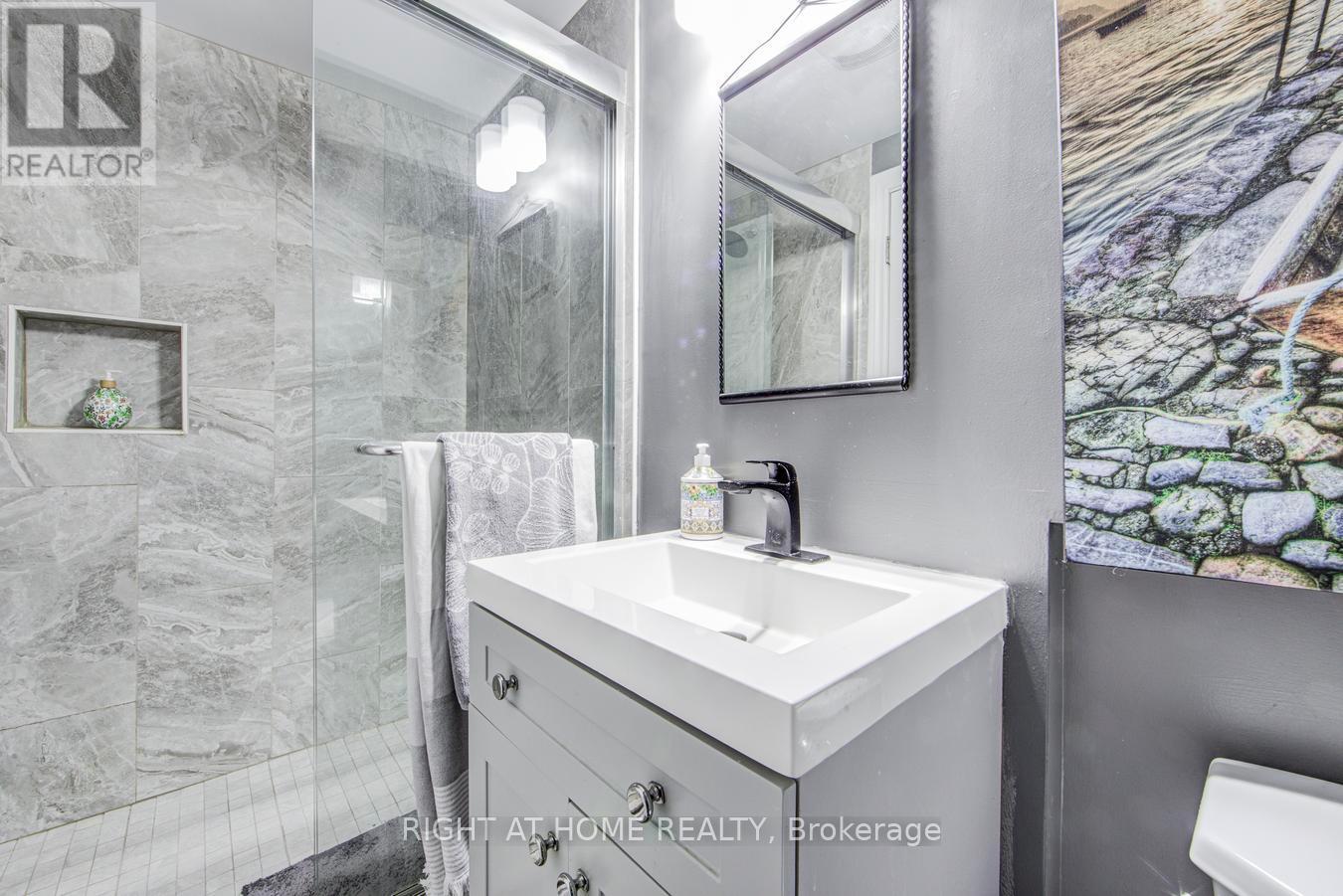 1153 Southdale Avenue N, Oshawa, Ontario  L1H 7Y9 - Photo 43 - E13234662