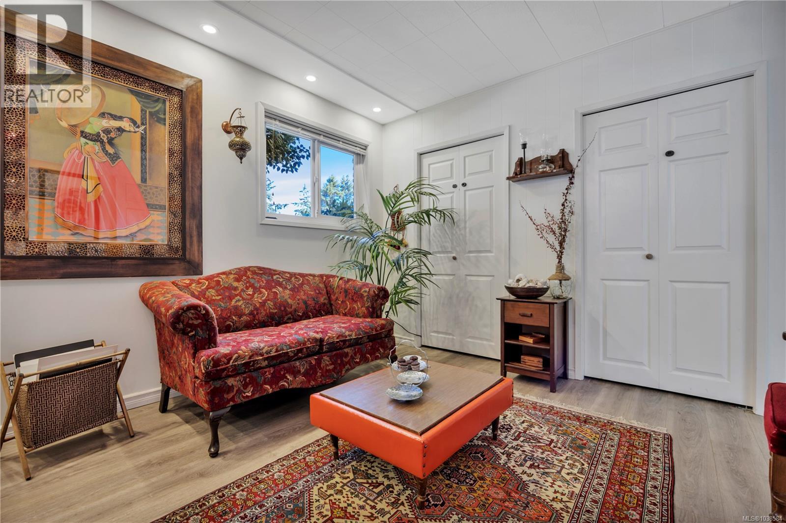 Listing image 57