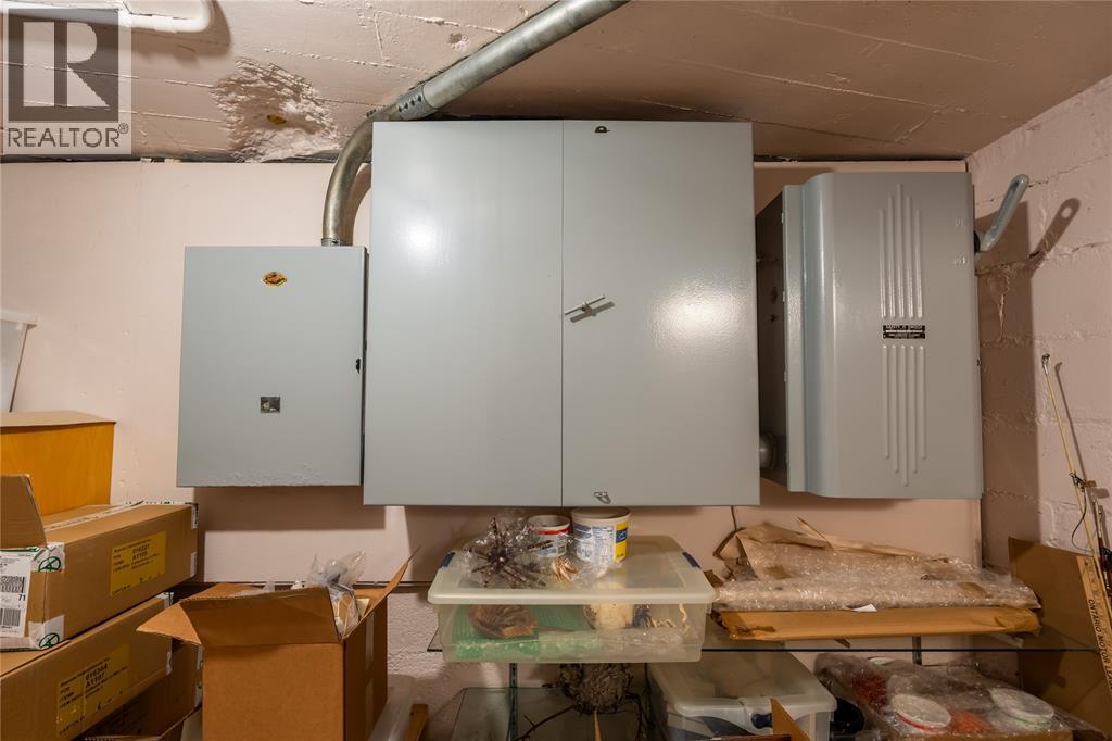 223 Christina Street North, Sarnia, Ontario  N7T 5V1 - Photo 31 - 26013005