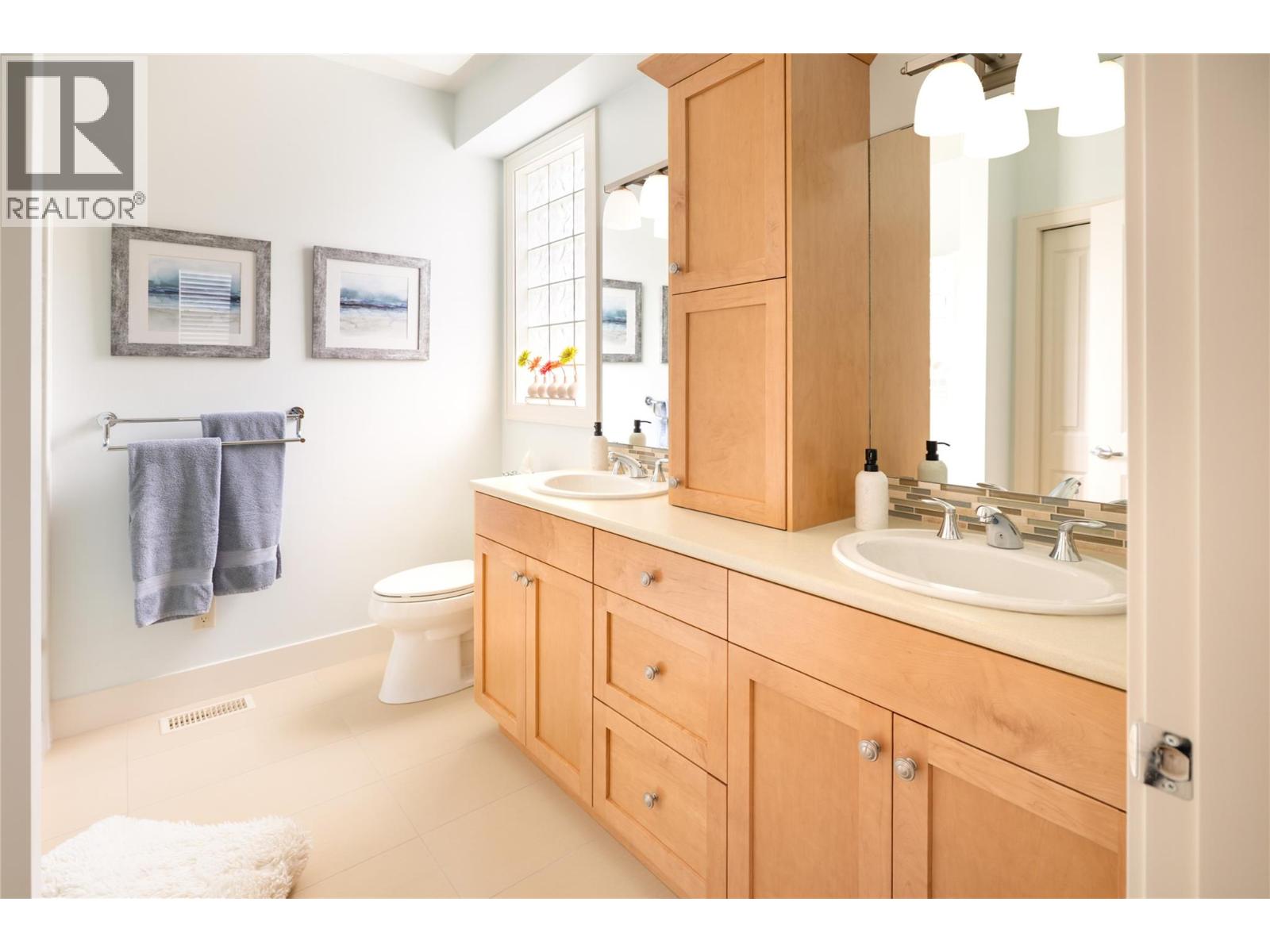 13008 GIBBONS Drive Lake Country Photo 15