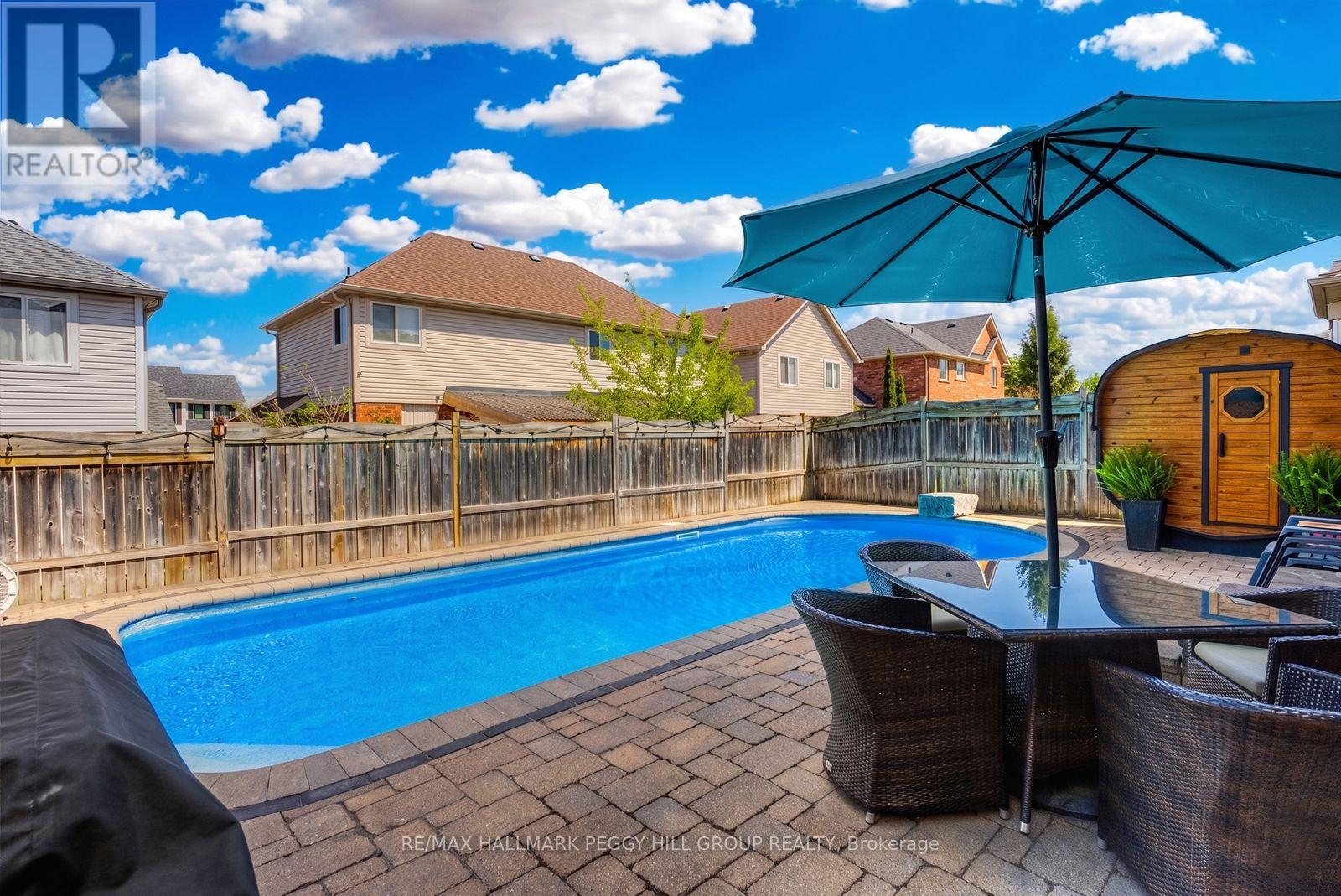 7 Bentley Crescent, Barrie, Ontario  L4N 0Z1 - Photo 2 - S13234692