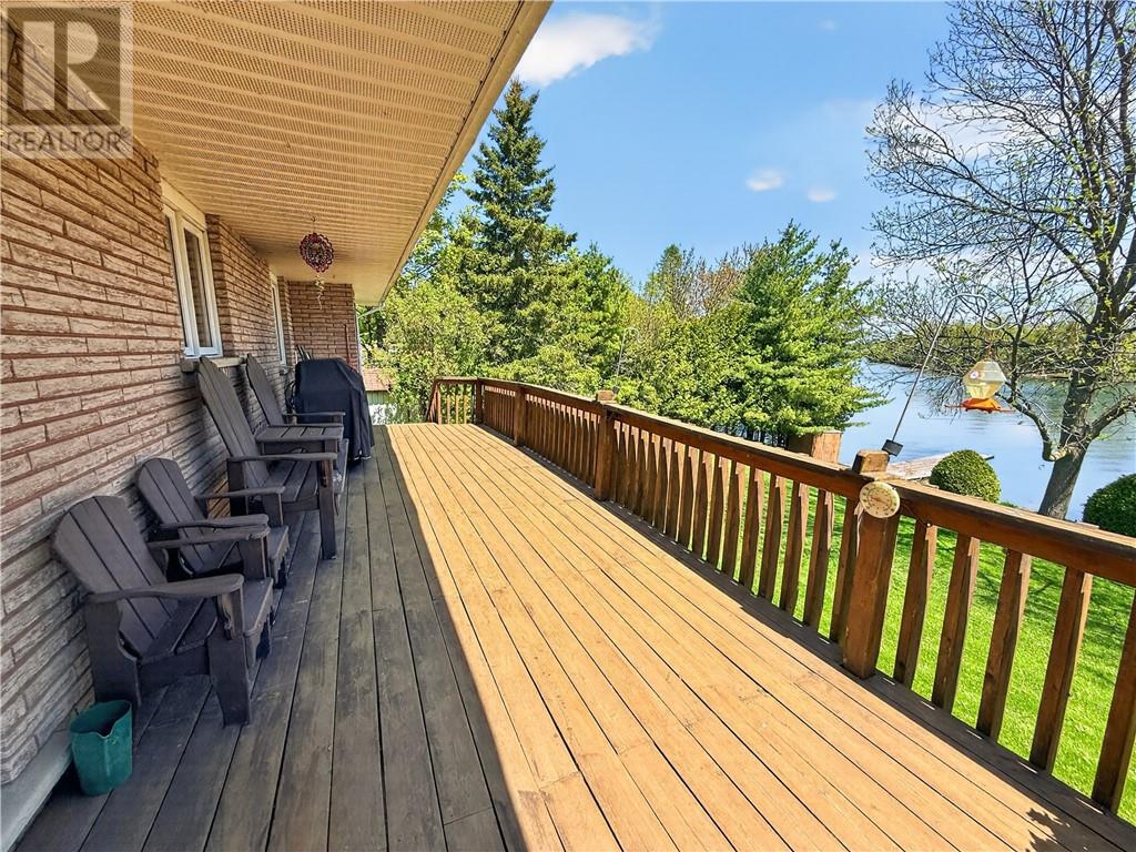 44 North Oakcliff Drive, Mindemoya, Ontario  P0P 1S0 - Photo 6 - 2128262