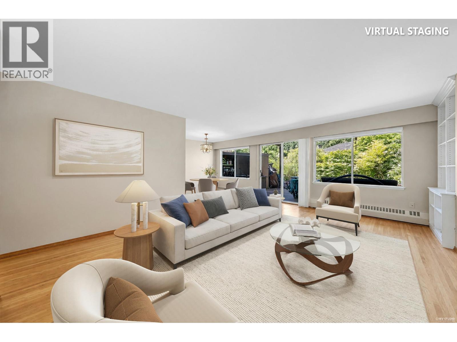 207 235 Keith Road, West Vancouver, British Columbia  V7T 1L5 - Photo 3 - R3131545