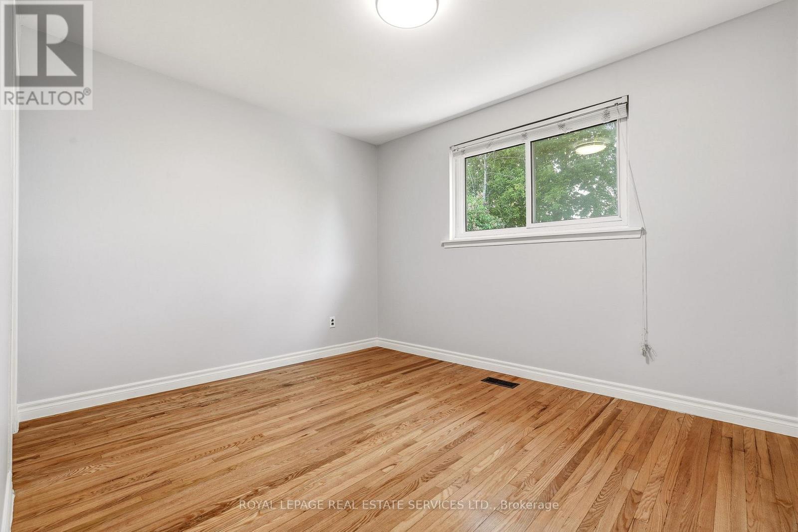 3454 Oakglade Crescent, Mississauga, Ontario  L5C 1X5 - Photo 18 - W13234572