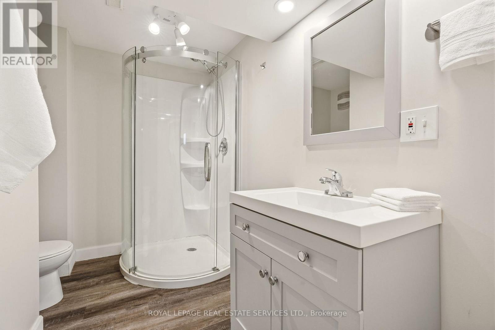 3454 Oakglade Crescent, Mississauga, Ontario  L5C 1X5 - Photo 29 - W13234572