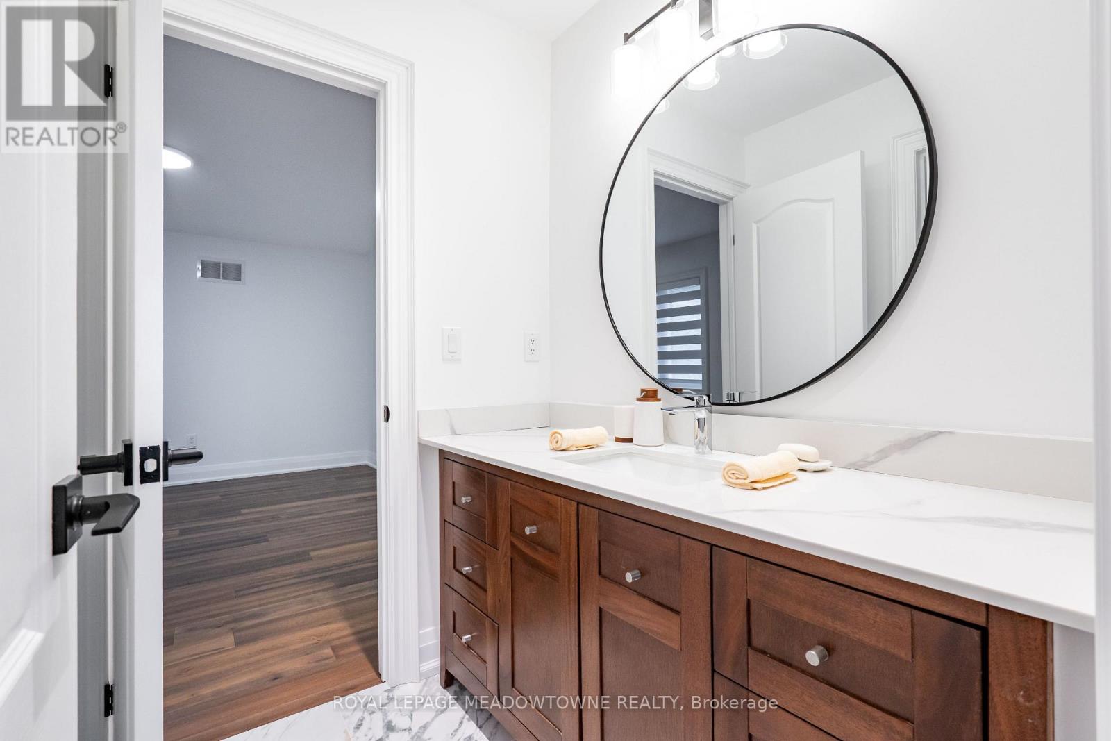 26 Emperor Drive, Brampton, Ontario  L6P 1X5 - Photo 17 - W13234588