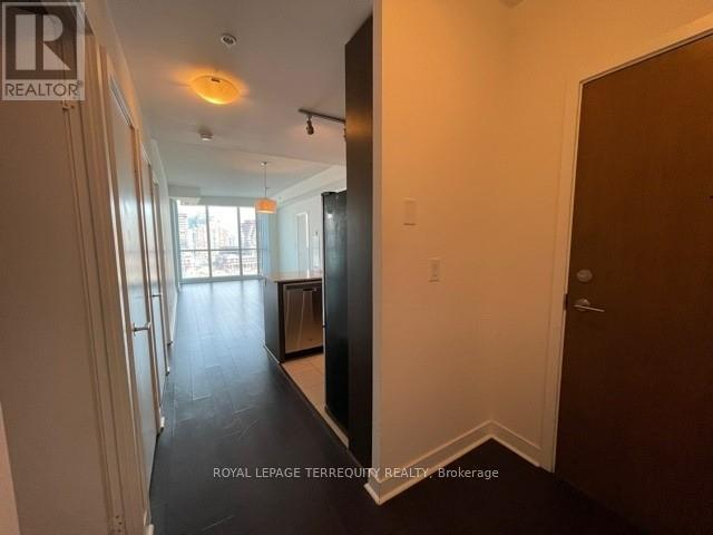 1001 - 3985 Grand Park Drive, Mississauga, Ontario  L5B 0H8 - Photo 3 - W13234606