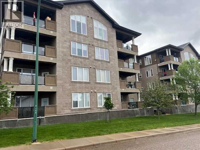 201, 85 Terrace Drive, Medicine Hat, Alberta  T1C 0B1 - Photo 1 - A2317051