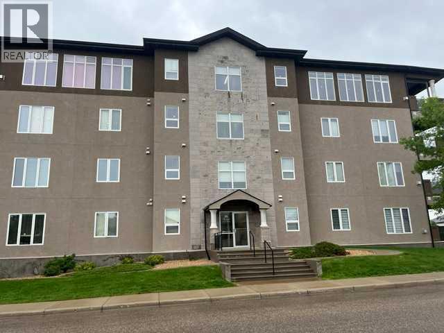 201, 85 Terrace Drive, Medicine Hat, Alberta  T1C 0B1 - Photo 2 - A2317051