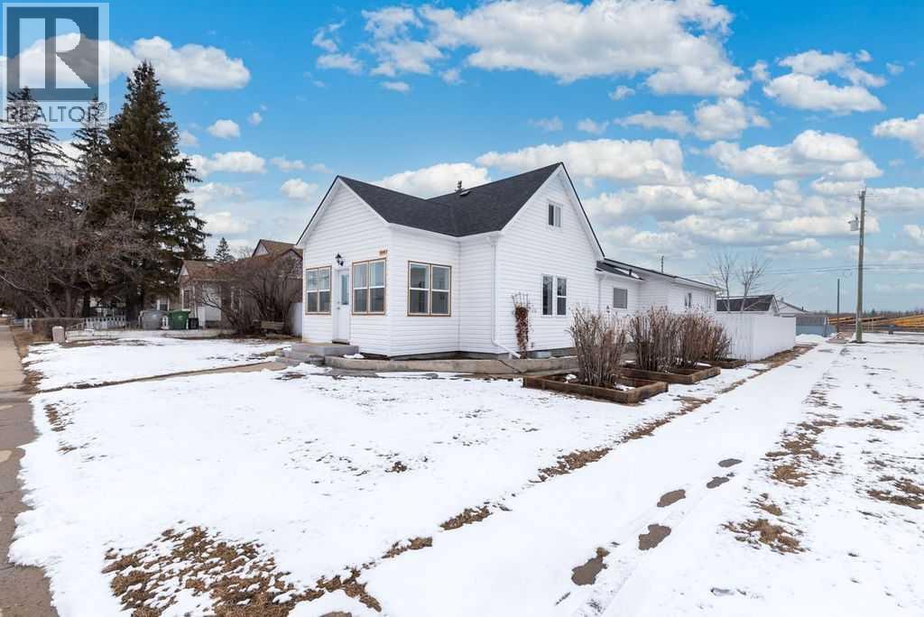 4504 49 Street, Lloydminster, Saskatchewan