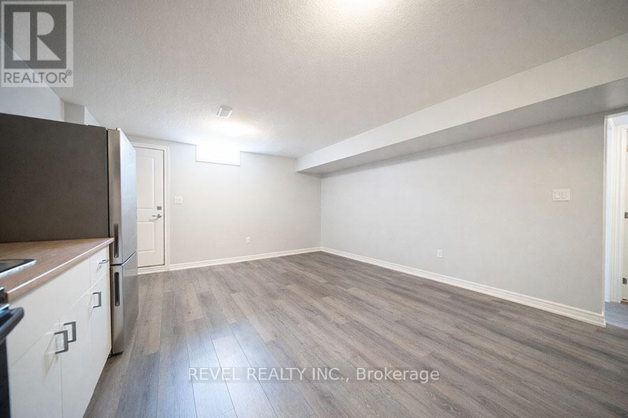 Lower - 31 Mair Avenue, Brantford, Ontario  N3T 0T2 - Photo 4 - X12981972