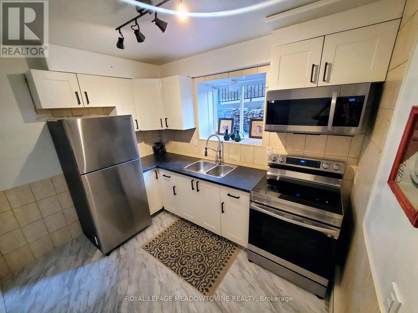 2 - 981 Mohawk Road E, Hamilton, Ontario  L8T 2R9 - Photo 4 - X13234676