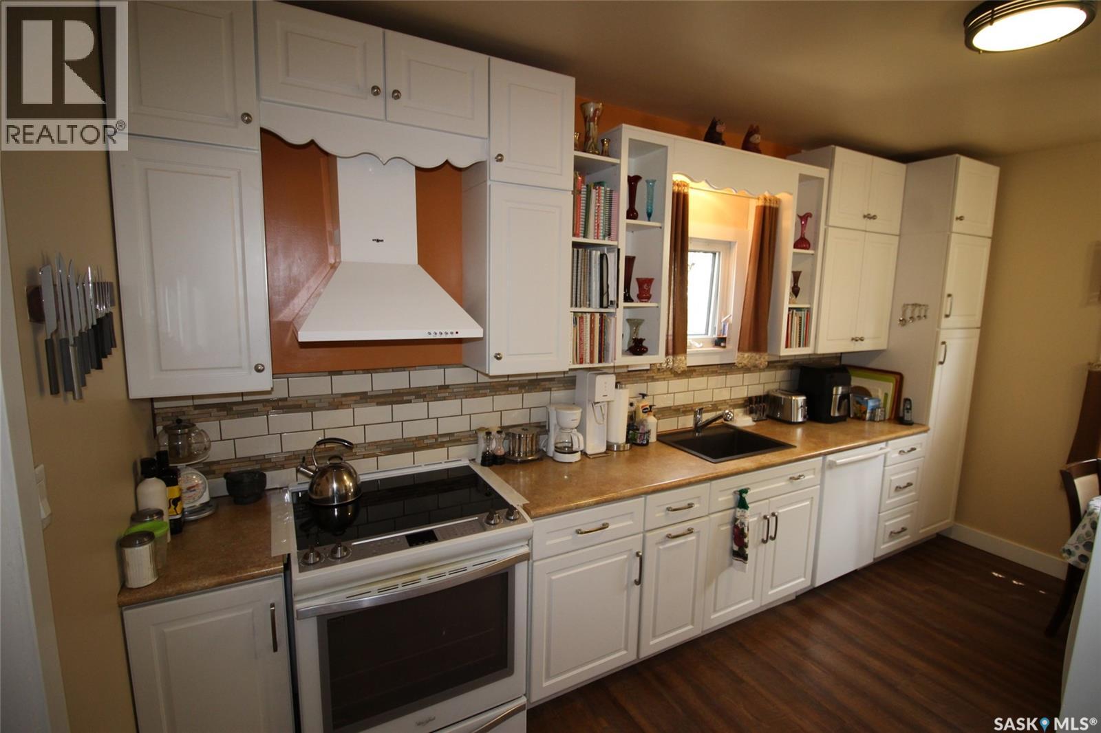 580 1st Street E, Shaunavon, Saskatchewan  S0N 2M0 - Photo 10 - SK038113