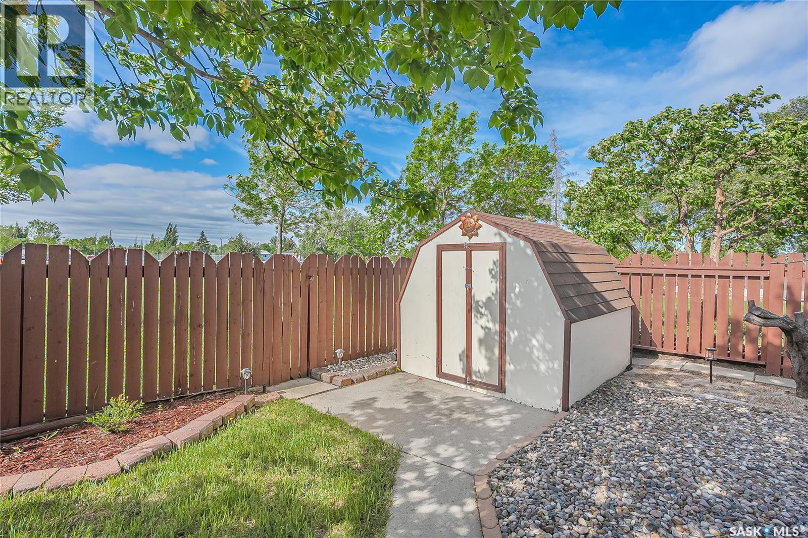 114 Sumner Crescent, Saskatoon, Saskatchewan  S7L 7A4 - Photo 46 - SK038086