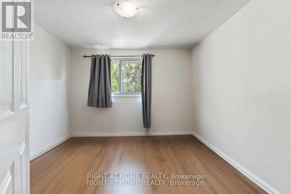 21 - 5 Hadley Circle, Ottawa, Ontario K2H 6P1 - Photo 11 - X12954194