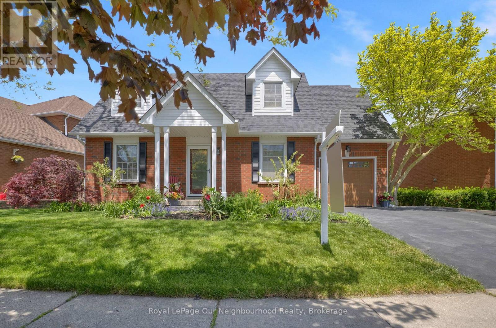 6 Orchard Park Drive, Clarington, Ontario  L1C 4E2 - Photo 2 - E13234792