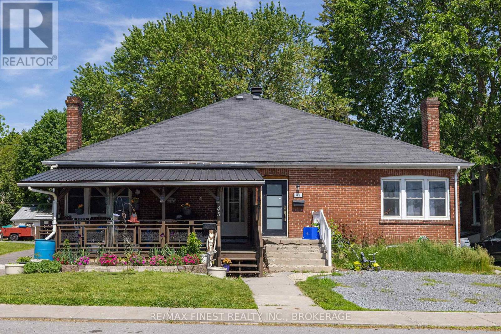 $348,900.0045 Graham Street W, Greater Napanee, Ontario