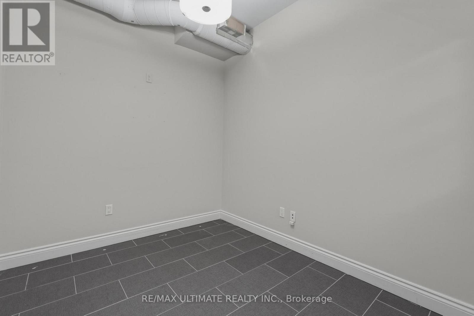 968 College Street, Toronto, Ontario  M5H 1A5 - Photo 15 - C12970848