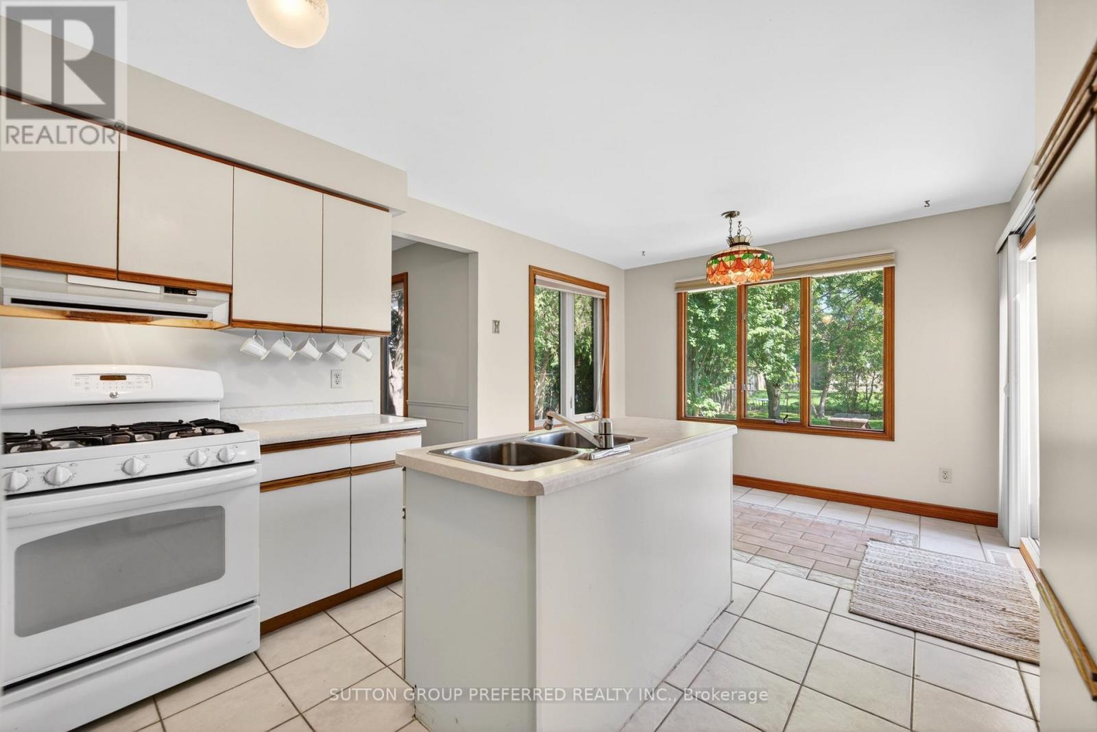 4 Golfview Crescent, London South, Ontario  N6C 5N1 - Photo 14 - X13234724