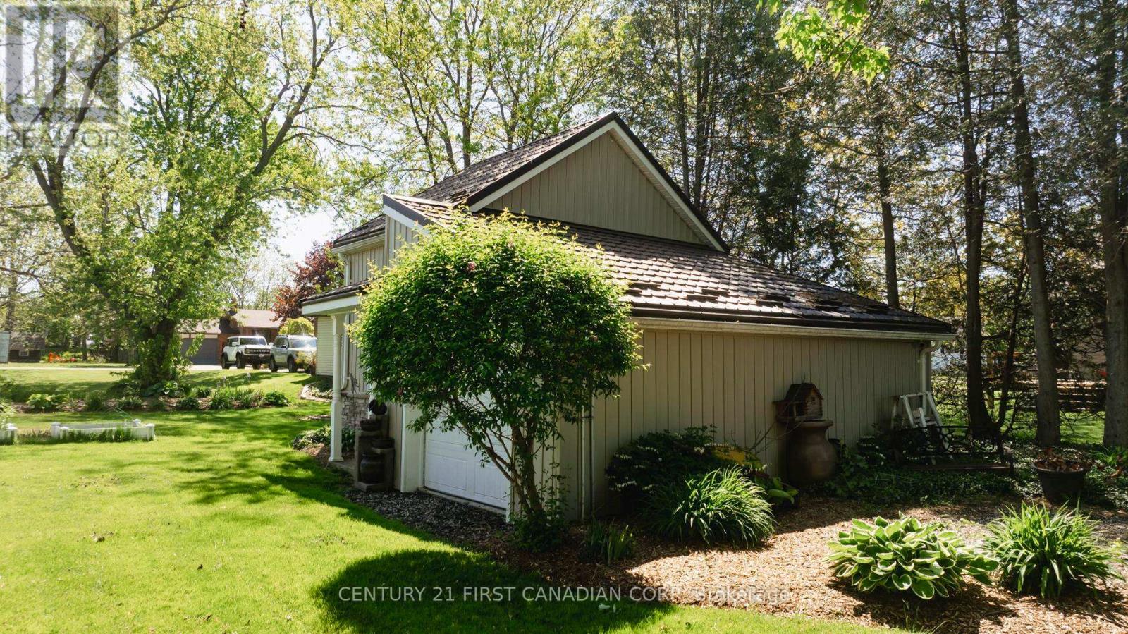 167 Dashwood Road, South Huron, Ontario  N0M 1N0 - Photo 10 - X13235022