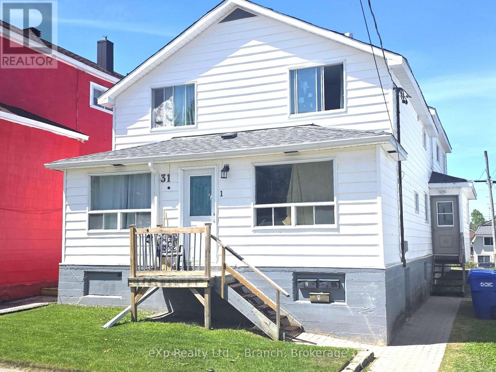 31 WOODS STREET, Kirkland Lake, Ontario