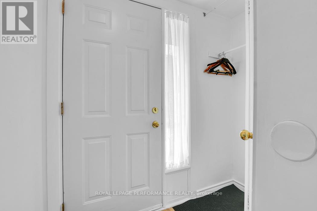 1743 Heatherington Road, Ottawa, Ontario K1V 8T8 - Photo 6 - X13234950