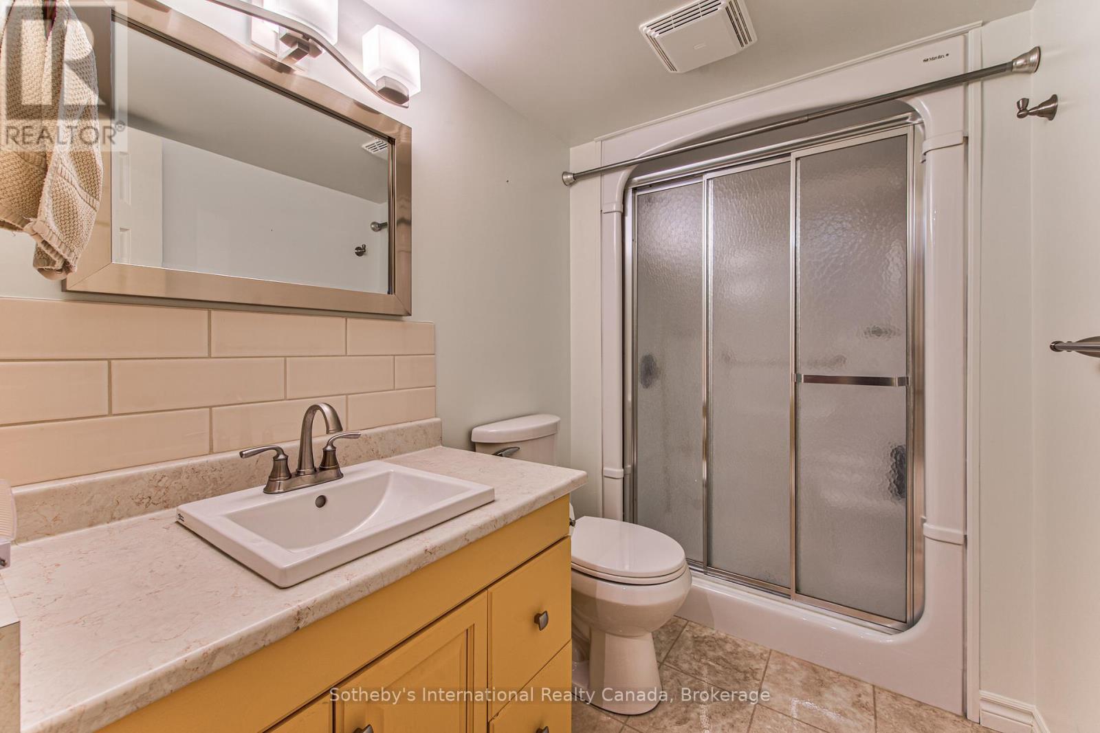 179 Westchester Drive W, Kitchener, Ontario  N2B 3M8 - Photo 26 - X13234836