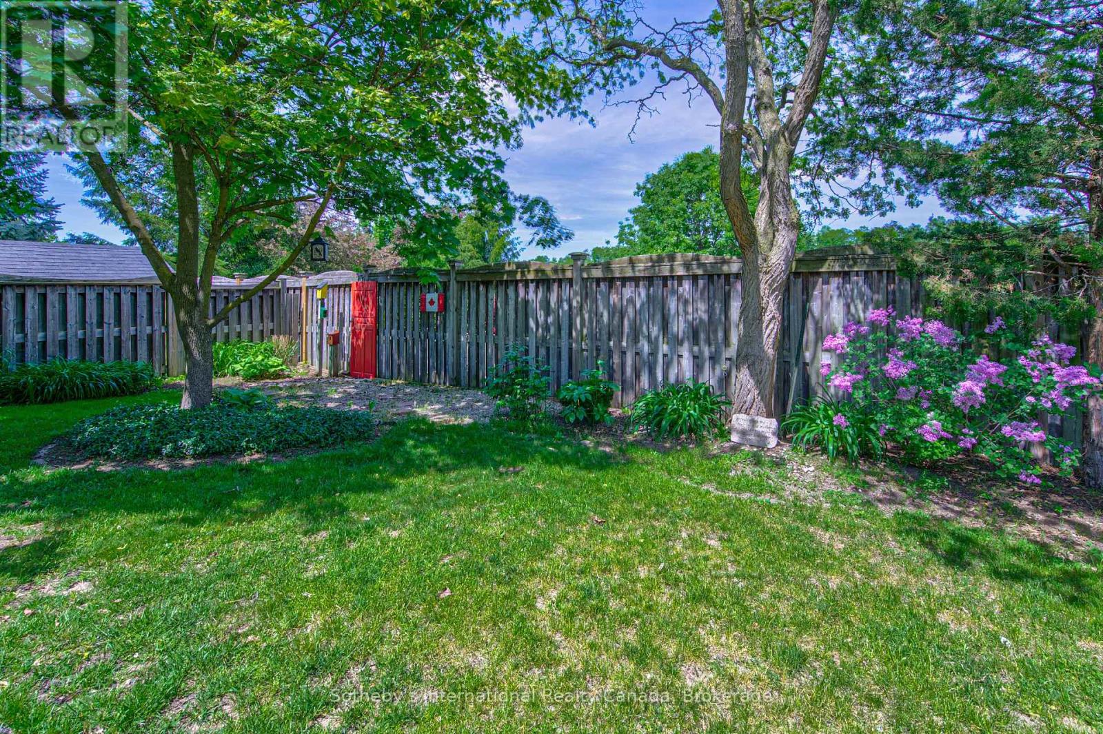 179 Westchester Drive W, Kitchener, Ontario  N2B 3M8 - Photo 38 - X13234836