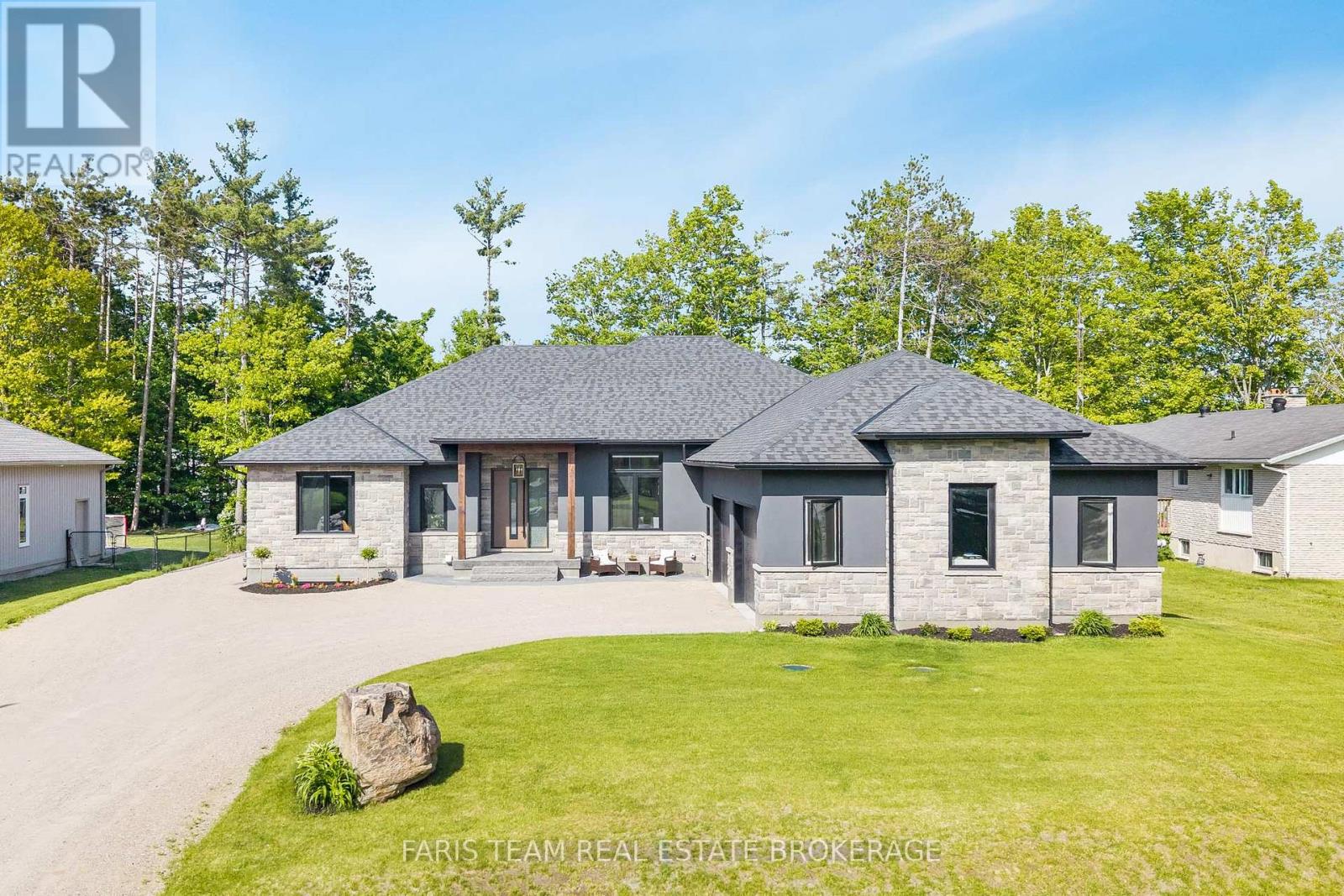 7 REYNOLDS ROAD, Tiny, Ontario