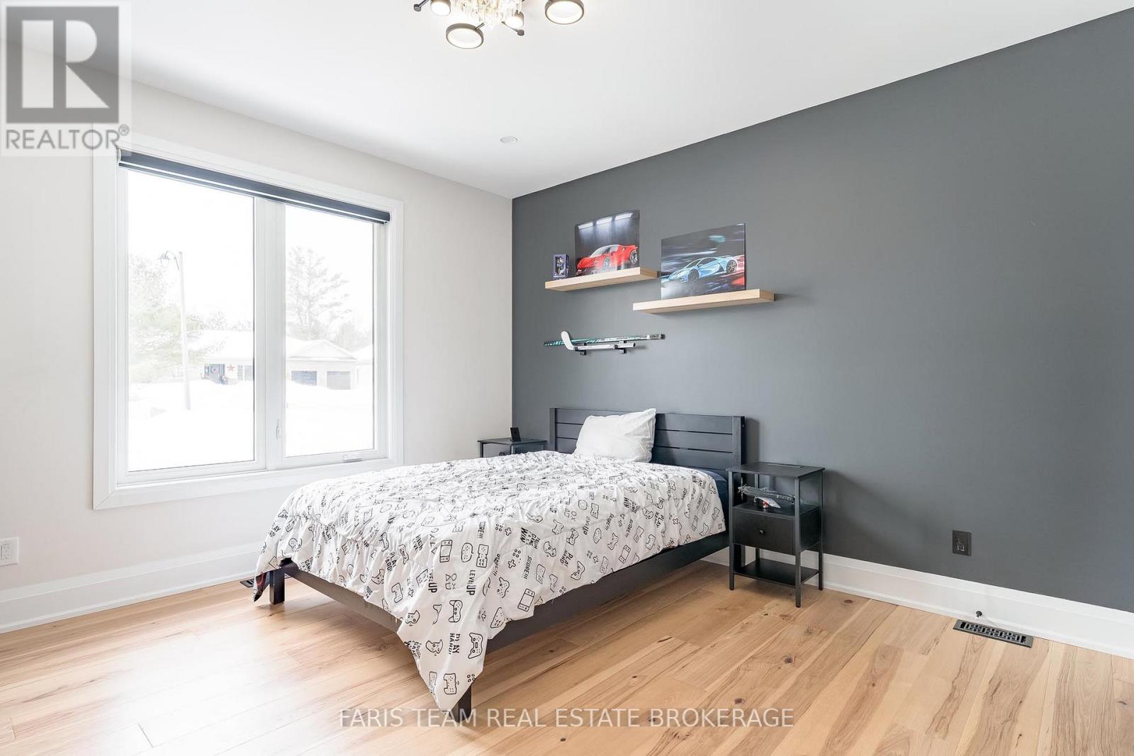7 Reynolds Road, Tiny, Ontario  L0L 2T0 - Photo 24 - S12857816