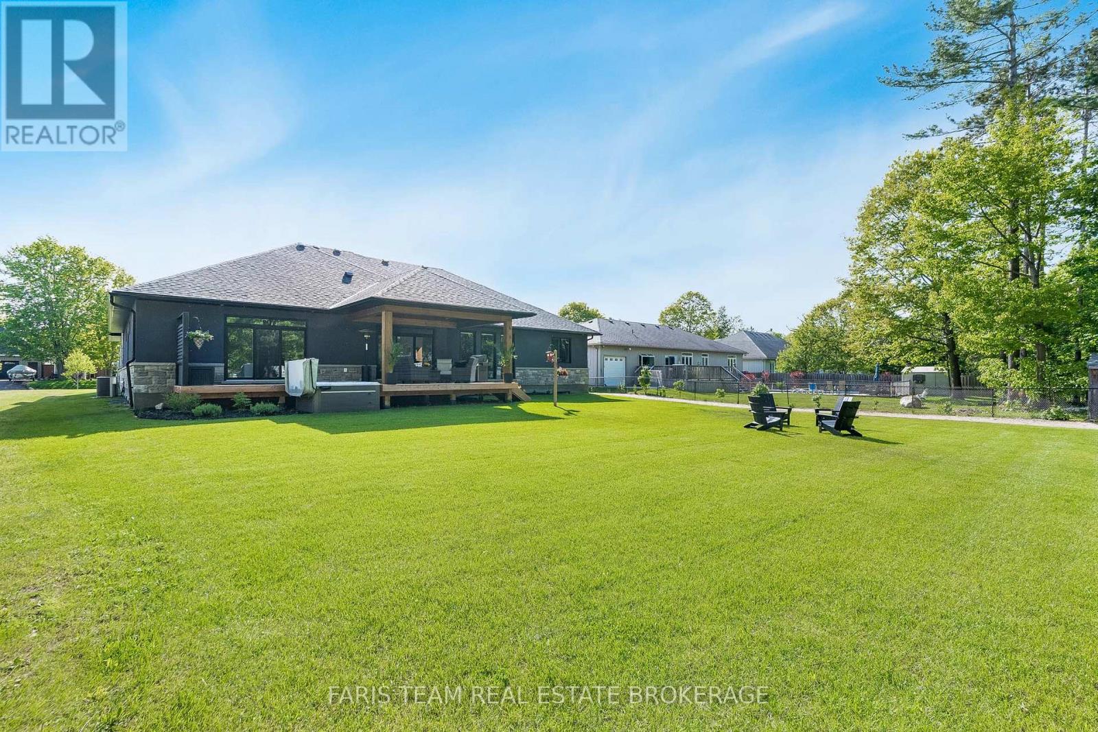 7 Reynolds Road, Tiny, Ontario  L0L 2T0 - Photo 48 - S12857816